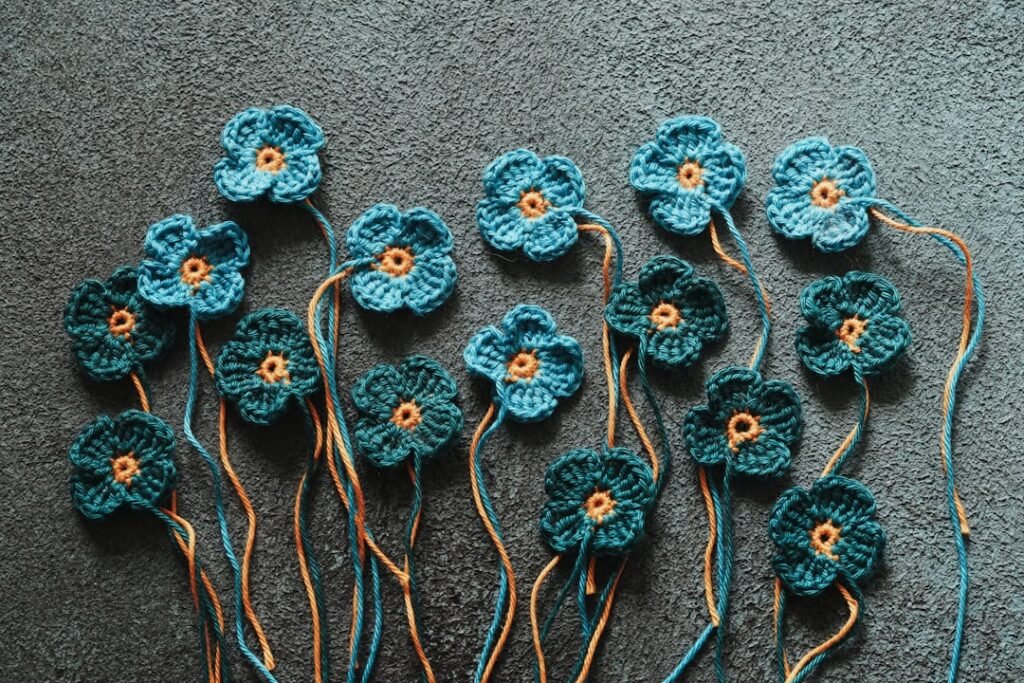 Simple Parten Easy Crochet Flower Pattern: 5-Petal Beginner Tutorial