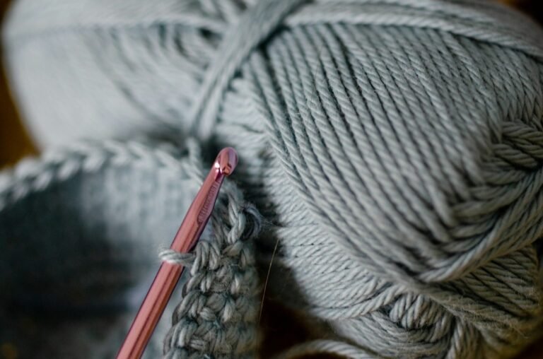 How to slip stitch in crochet for beginners
