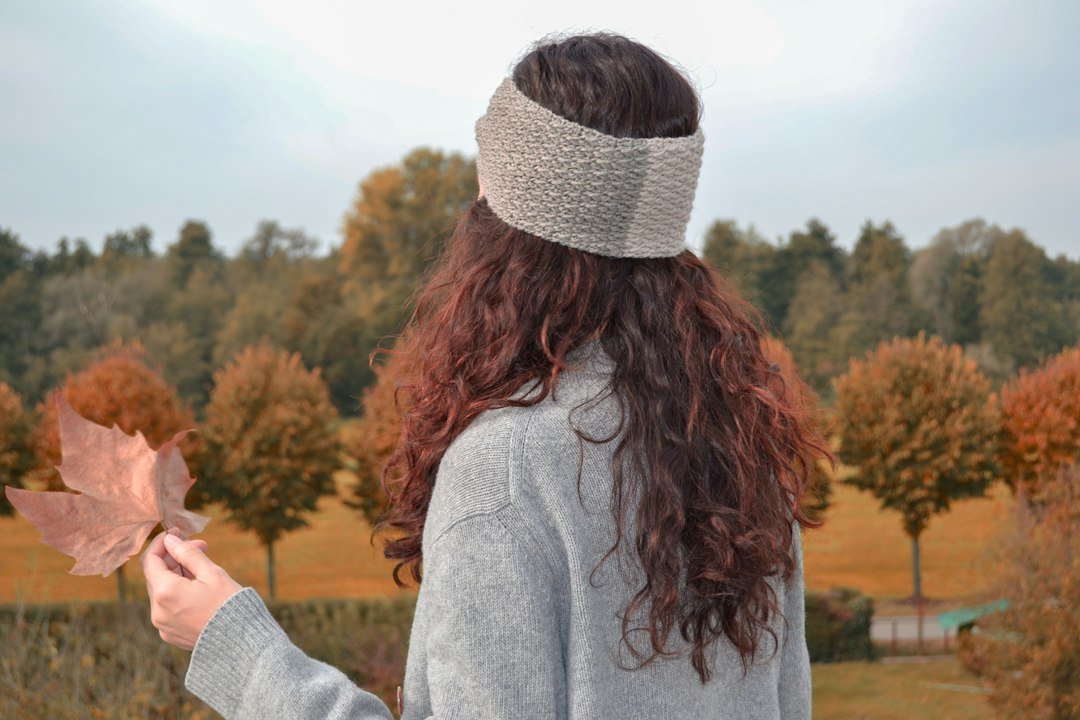 Easy crochet ear warmer pattern for beginners
